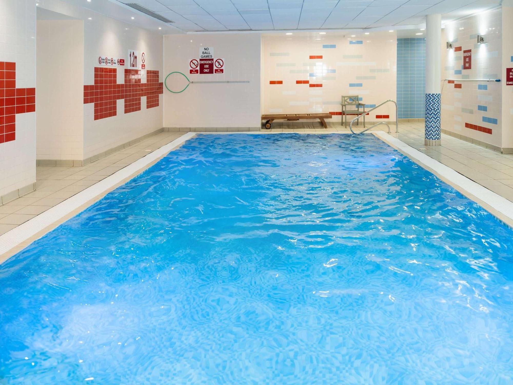 Novotel Мілтон-Кінз Екстер'єр фото